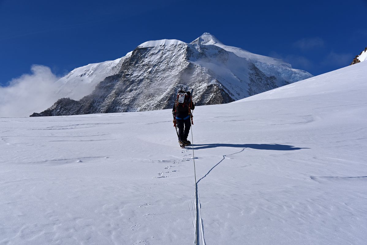 11C Guide Pachi On The Col At Knutsen Peak With Mount Shinn On Day 5 At Mount Vinson Low Camp